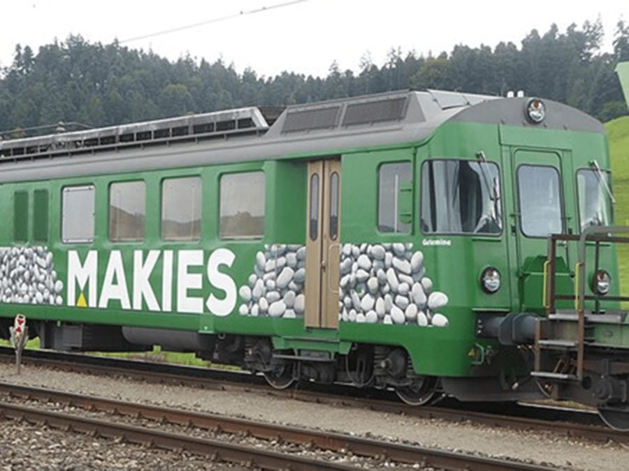 BDe 576 railcar retrofitted with an energy measurement system for Makies AG in Switzerland.